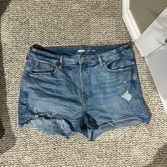 size 16 shorts - Picture 1 of 1